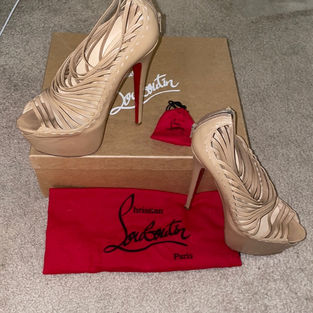 Christian Louboutin zoulou